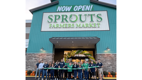 sprouts 400 store opening