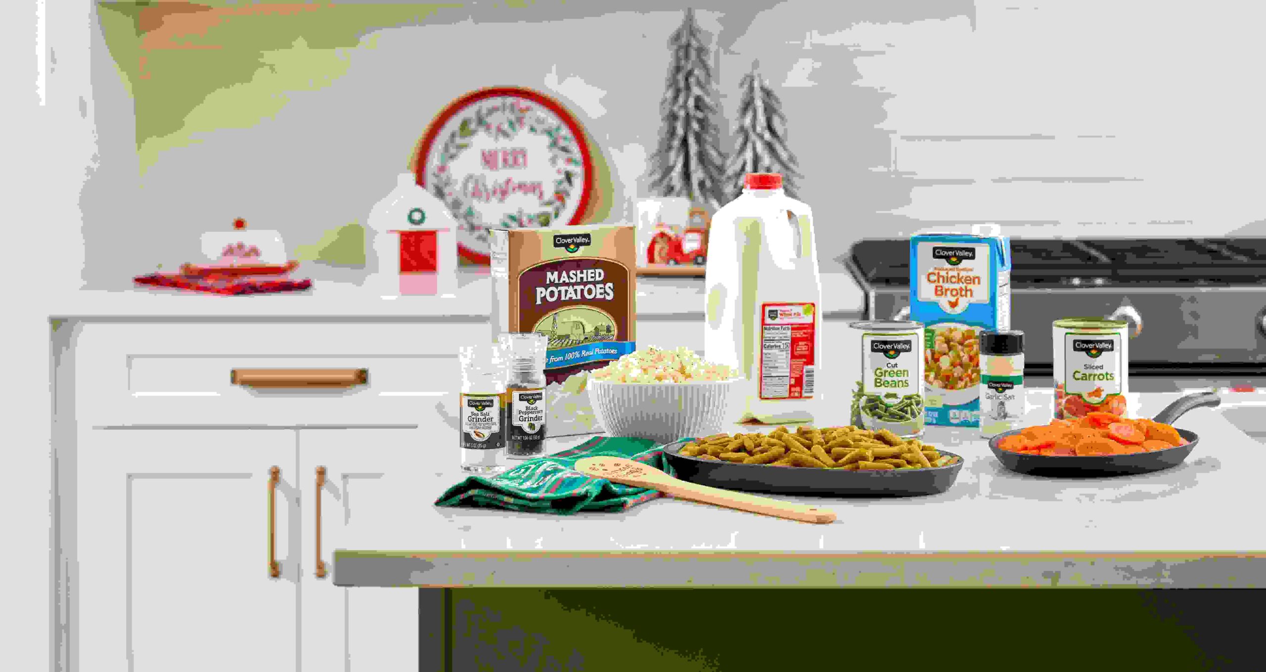 DG_Holiday_CloverValley_Meal-compressed